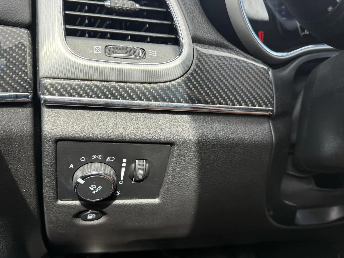 Used 2019 Grey Jeep SRT image 32