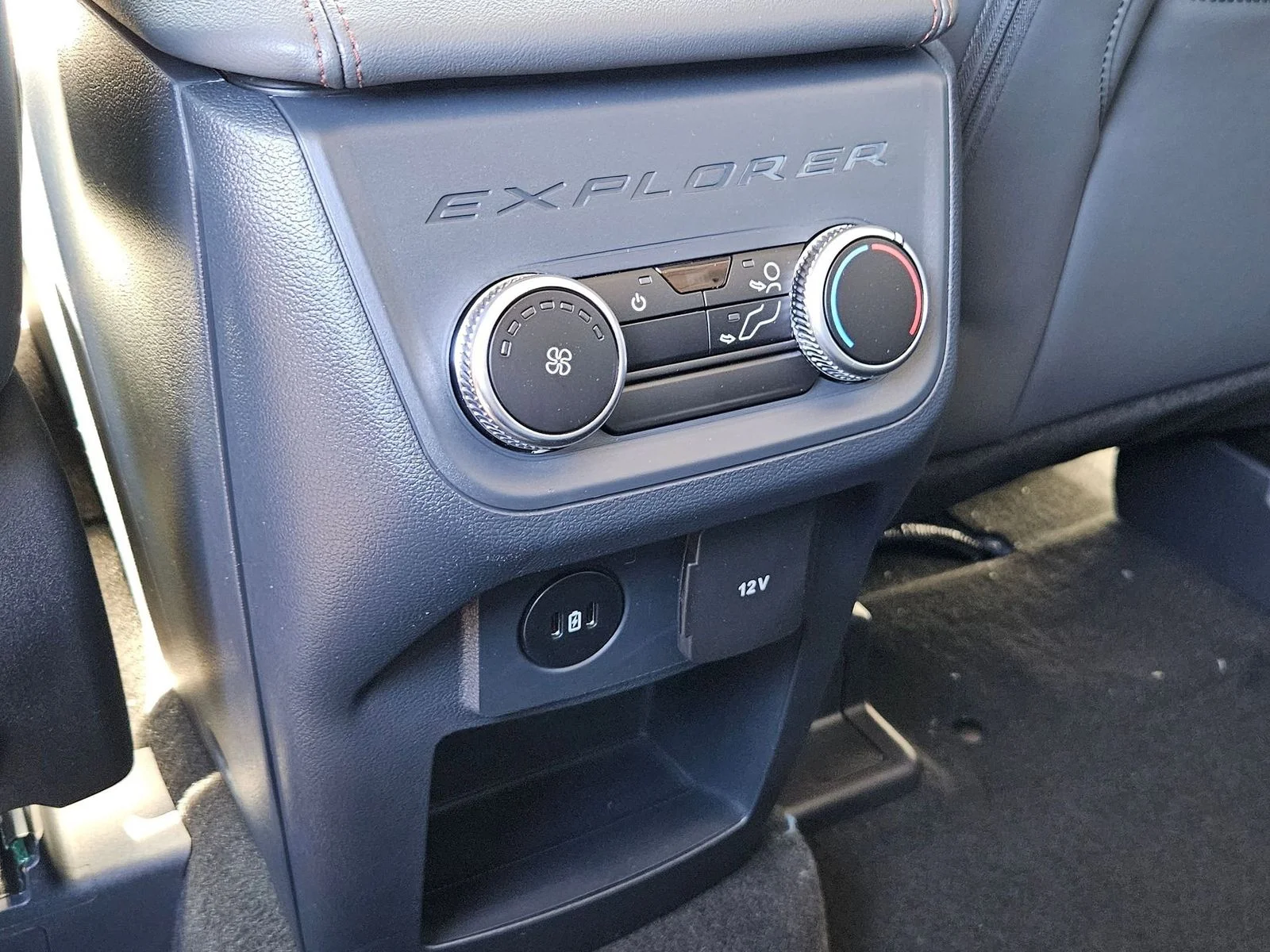 New 2026 Vapor Blue Metallic Ford Active image 24