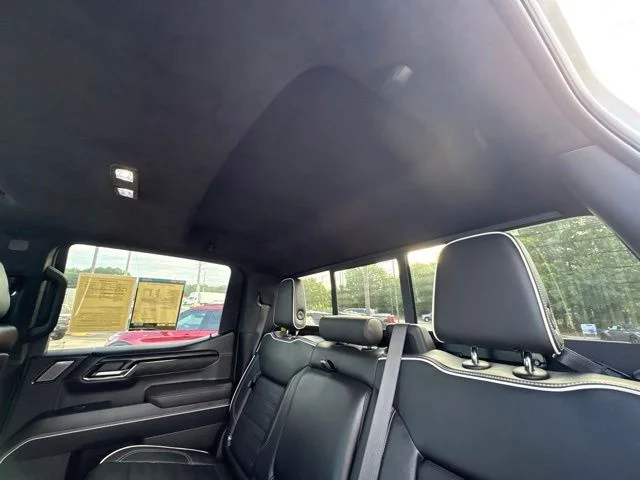 Used 2023 White GMC AT4X image 28