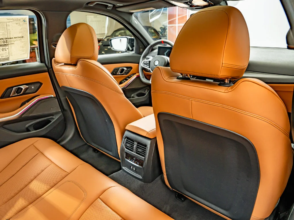 2026 BMW 3 Series M340i - Photo 40