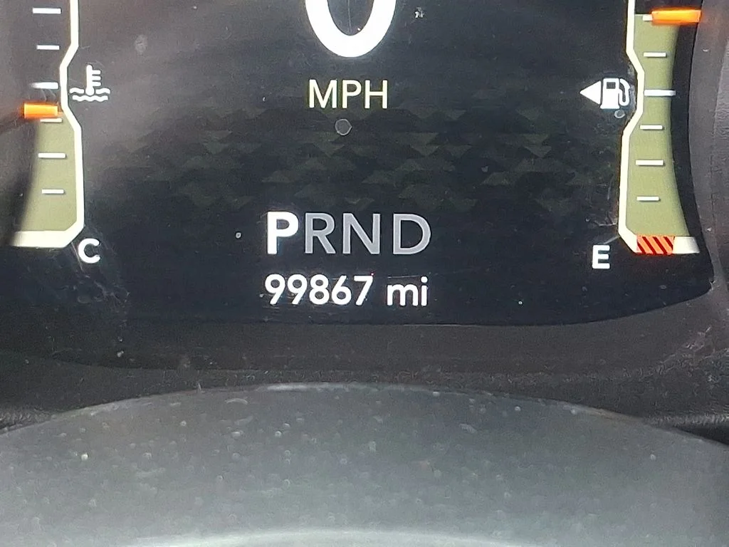Used 2020 White Jeep Unlimited Sahara image 19