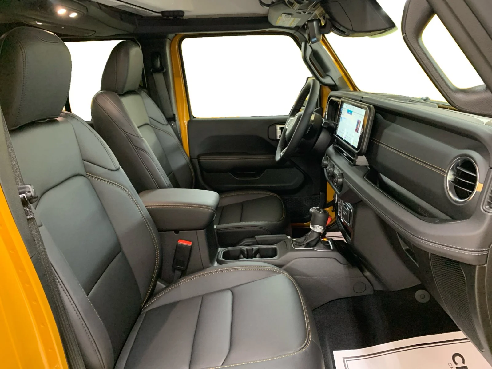 New 2026 GOLDILOCKS Jeep Sahara image 17