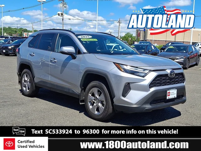 2025 Toyota RAV4 XLE