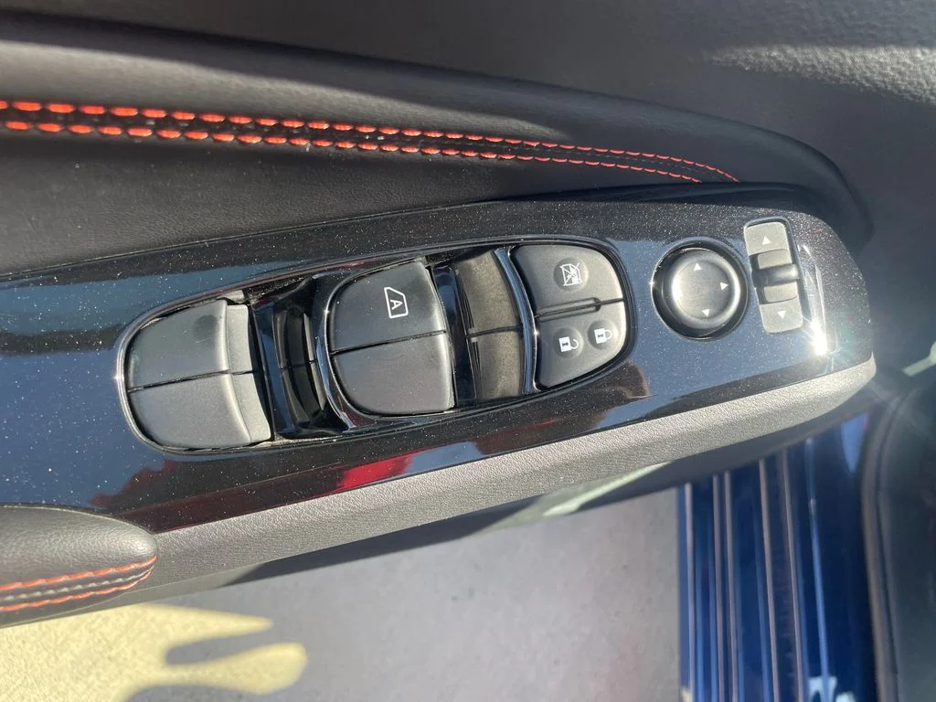 Used 2023 Blue Nissan 2.5 SR image 22