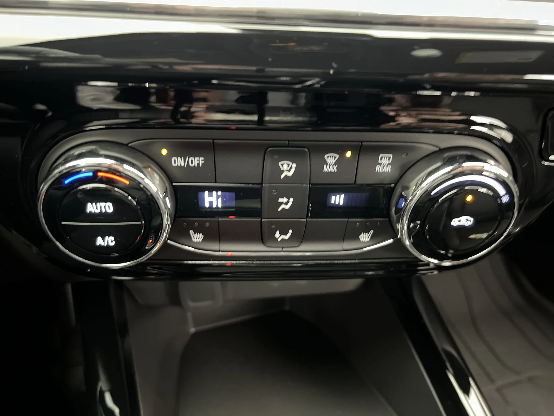 2026 Chevrolet Trax RS - Photo 47