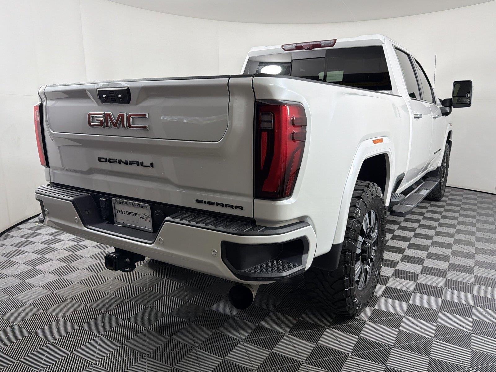Certified Used 2024 White Frost Tricoat GMC Denali image 6