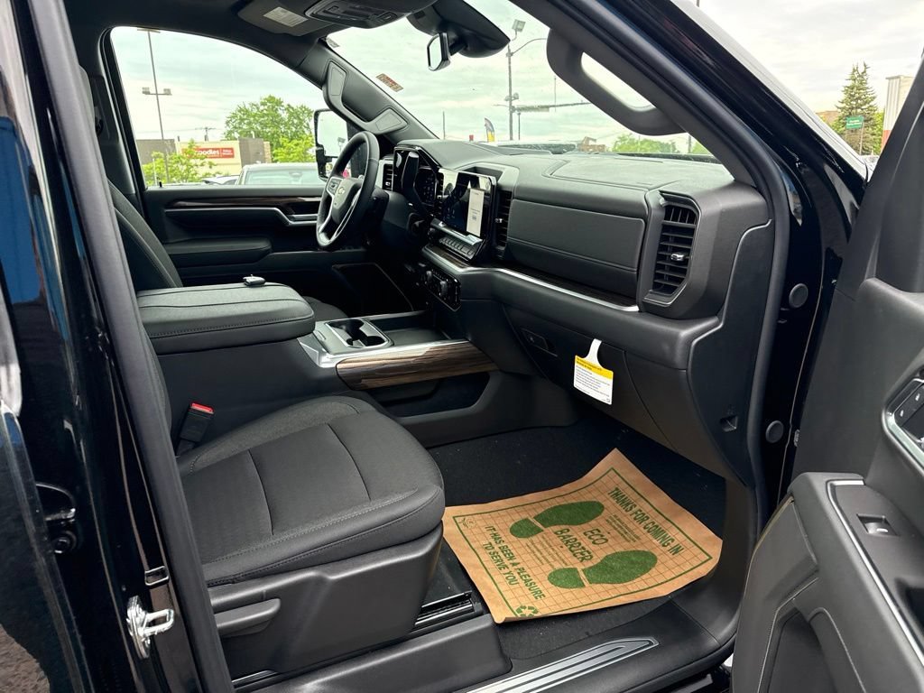 New 2026 Black Chevrolet LT image 38