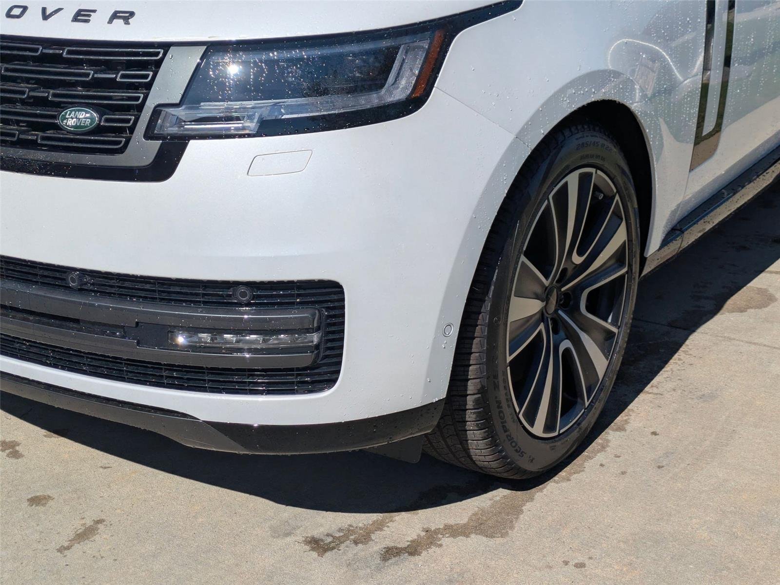 2026 Land Rover Range Rover SE - Photo 9
