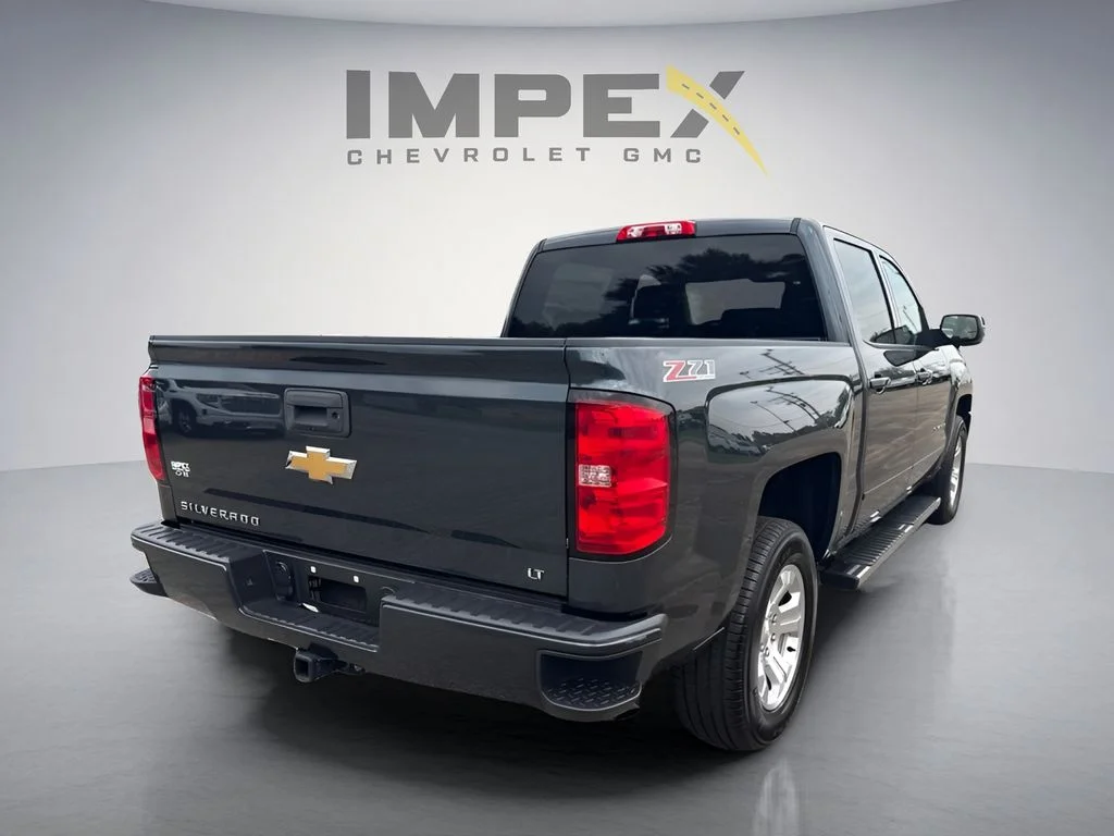 Used 2017 Gray Chevrolet LT image 5
