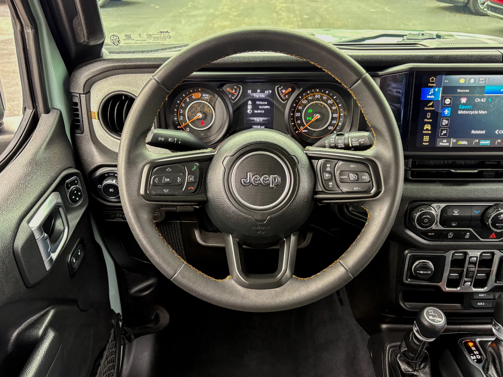 Used 2024 Gray Jeep Sport S image 16