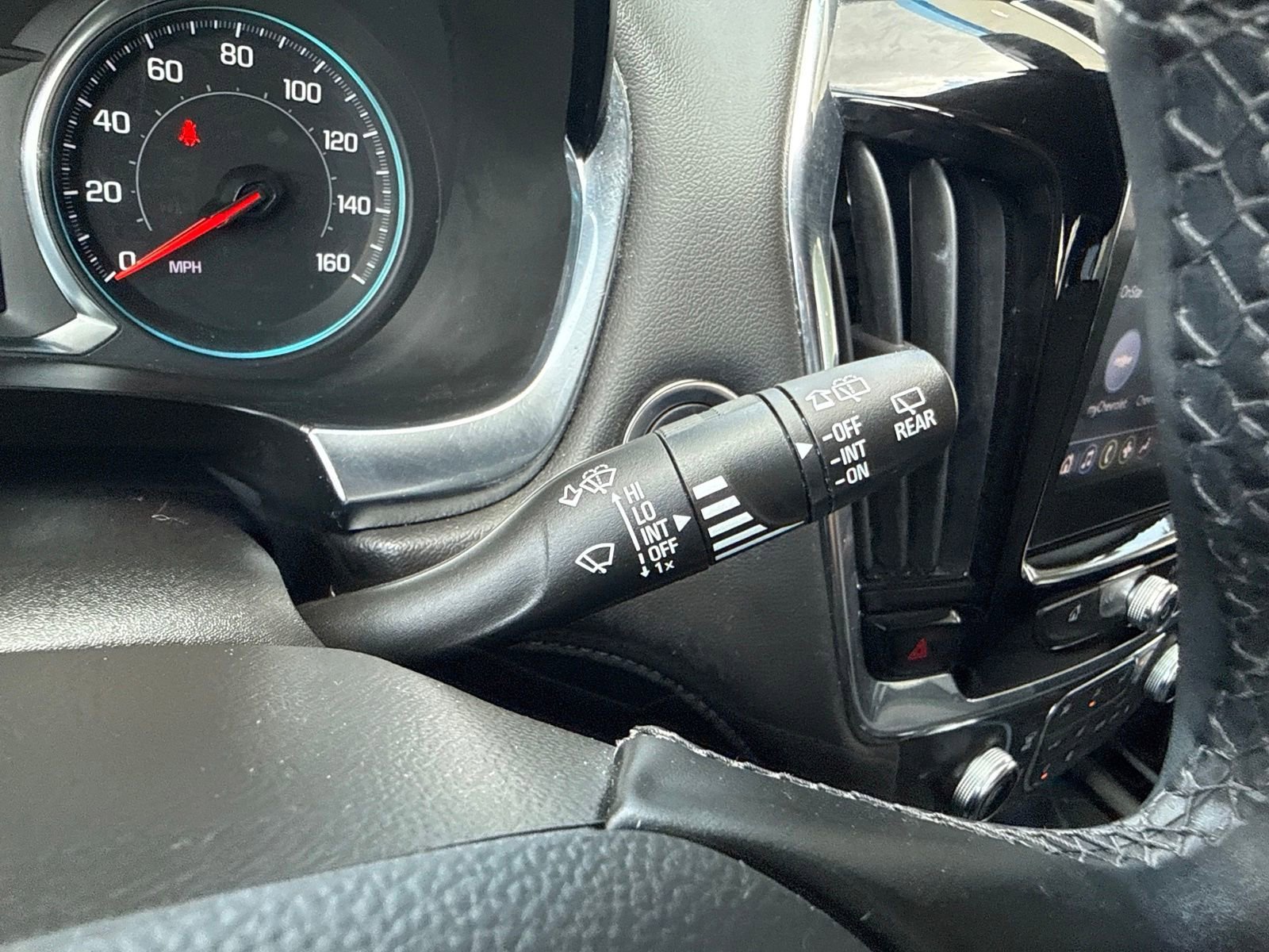 Used 2023 Summit White Chevrolet LT Cloth image 36
