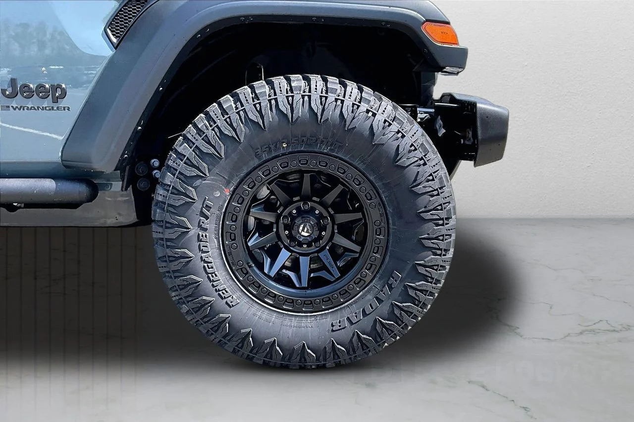 New 2026 Anvil Clear-Coat Exterior Paint Jeep Sport image 31