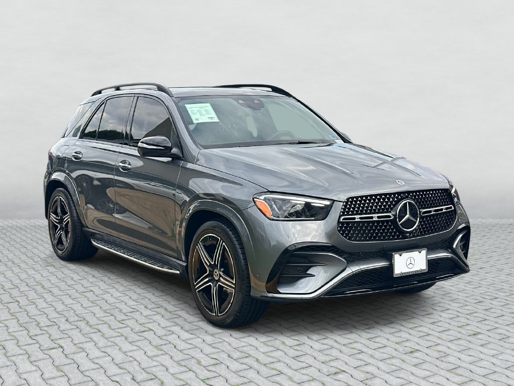 Certified Used 2025 Selenite Grey Metallic Mercedes-Benz GLE 580 image 3