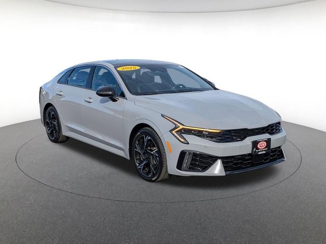 2025 Kia Optima GT-Line AWD's photo