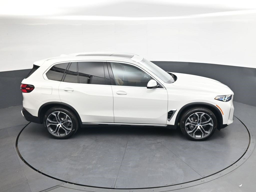 Used 2026 Alpine White BMW xDrive40i image 20