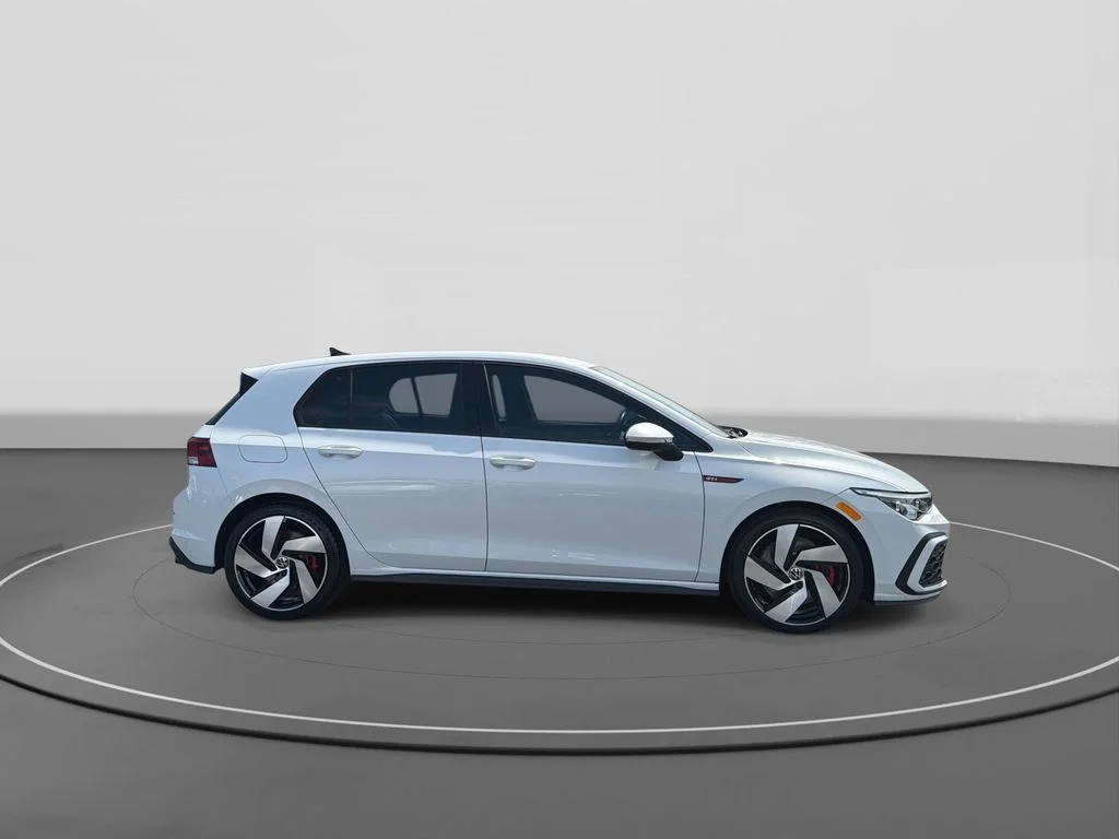 Used 2023 Opal White Pearl Volkswagen S image 4