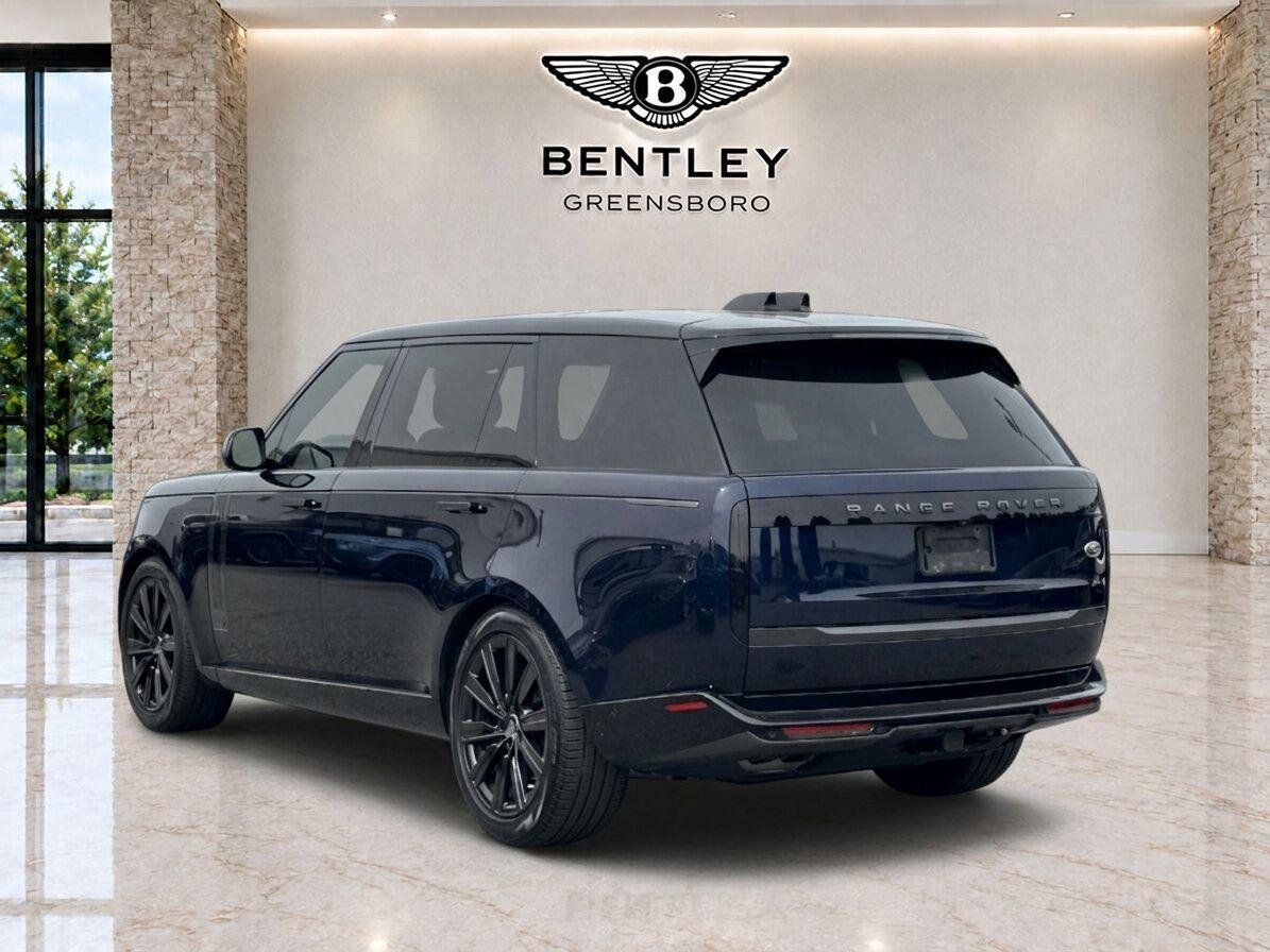 Used 2023 Portofino Blue Metallic Land Rover Autobiography image 3