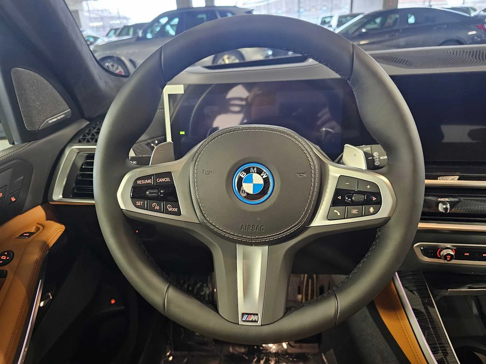 New 2026 Mineral White Metallic BMW xDrive50e image 11