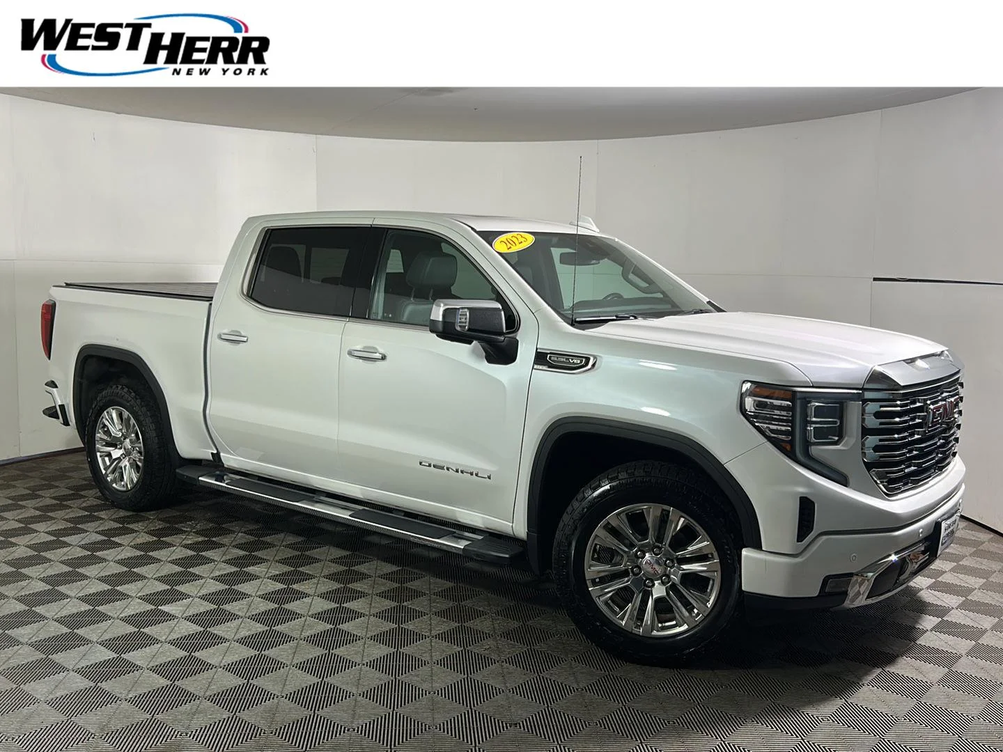 Used 2023 White Frost Tricoat GMC Denali image 1