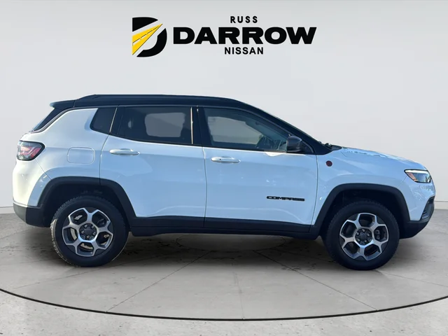 Used 2022 White Jeep Trailhawk image 6