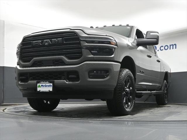 New 2026 Ceramic Gray Clear-Coat Exterior Paint RAM LARAMIE image 7