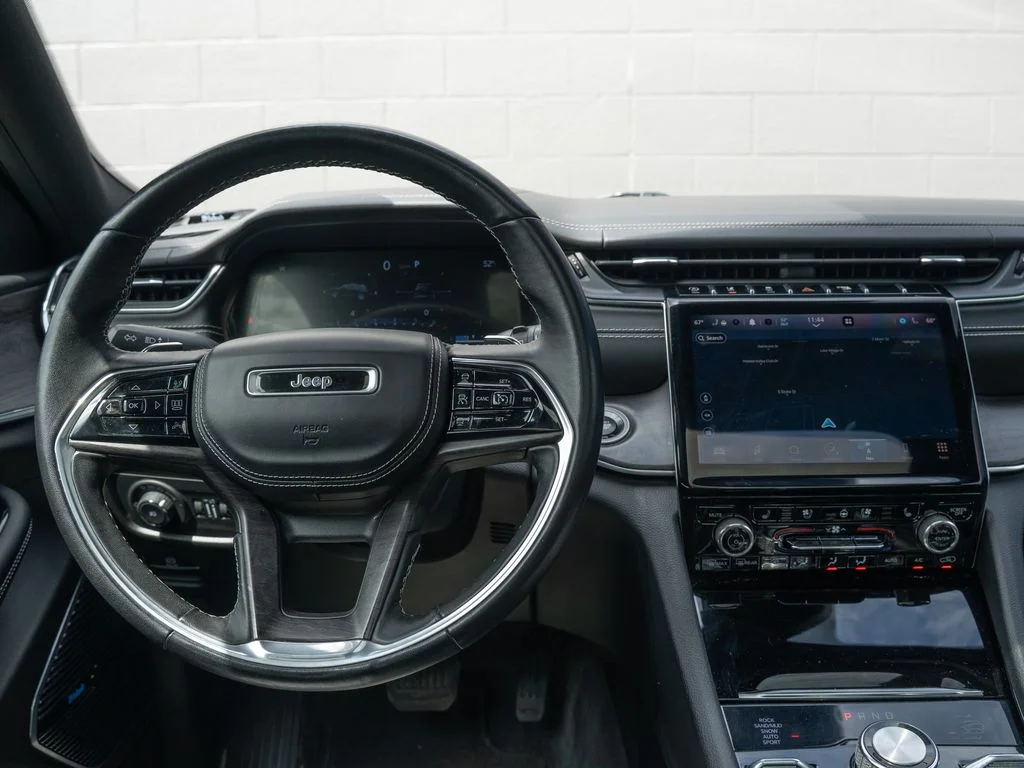 Used 2022 Silver Jeep Overland image 22