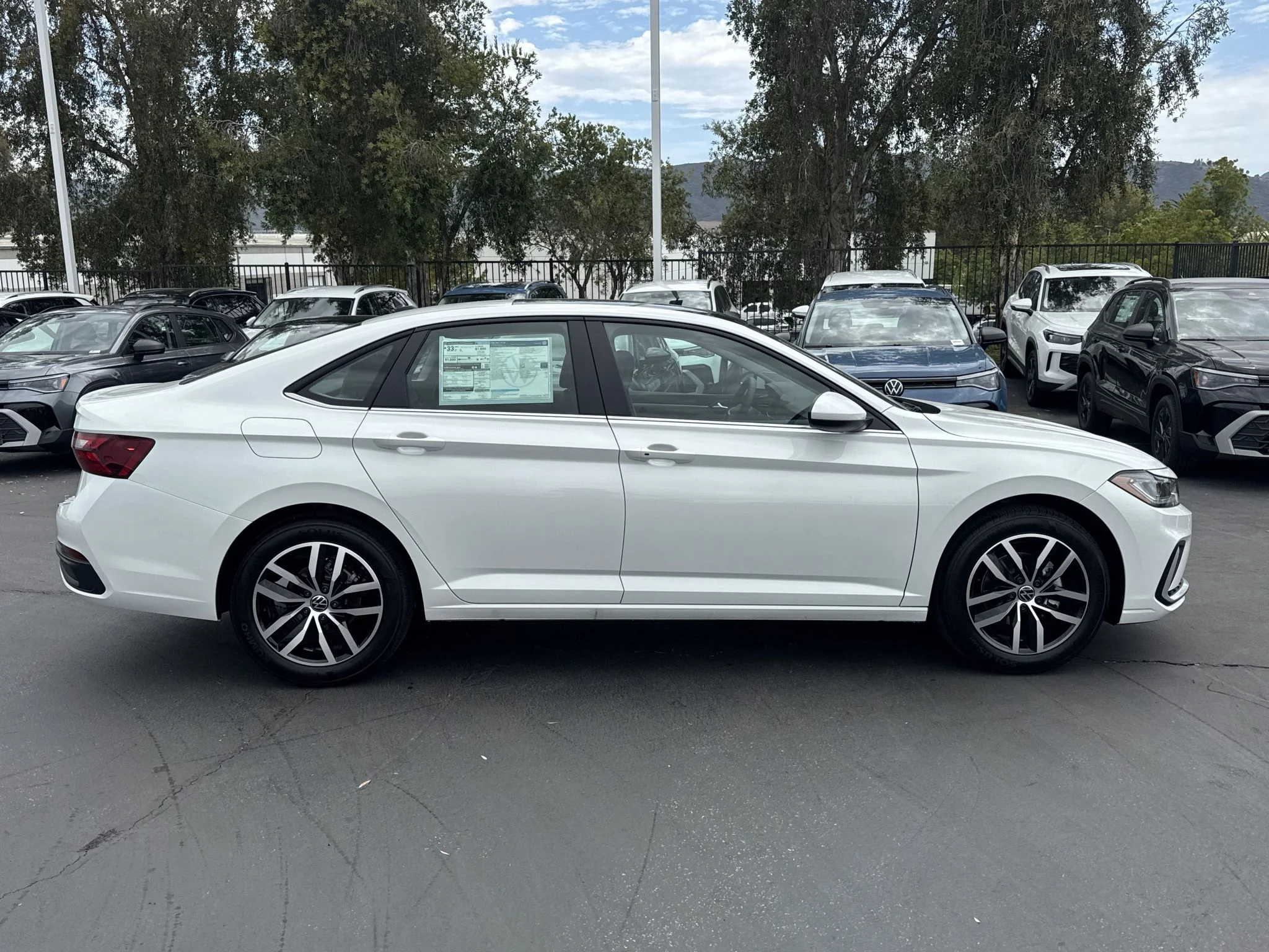 New 2026 Opal White Pearl Volkswagen SE image 9