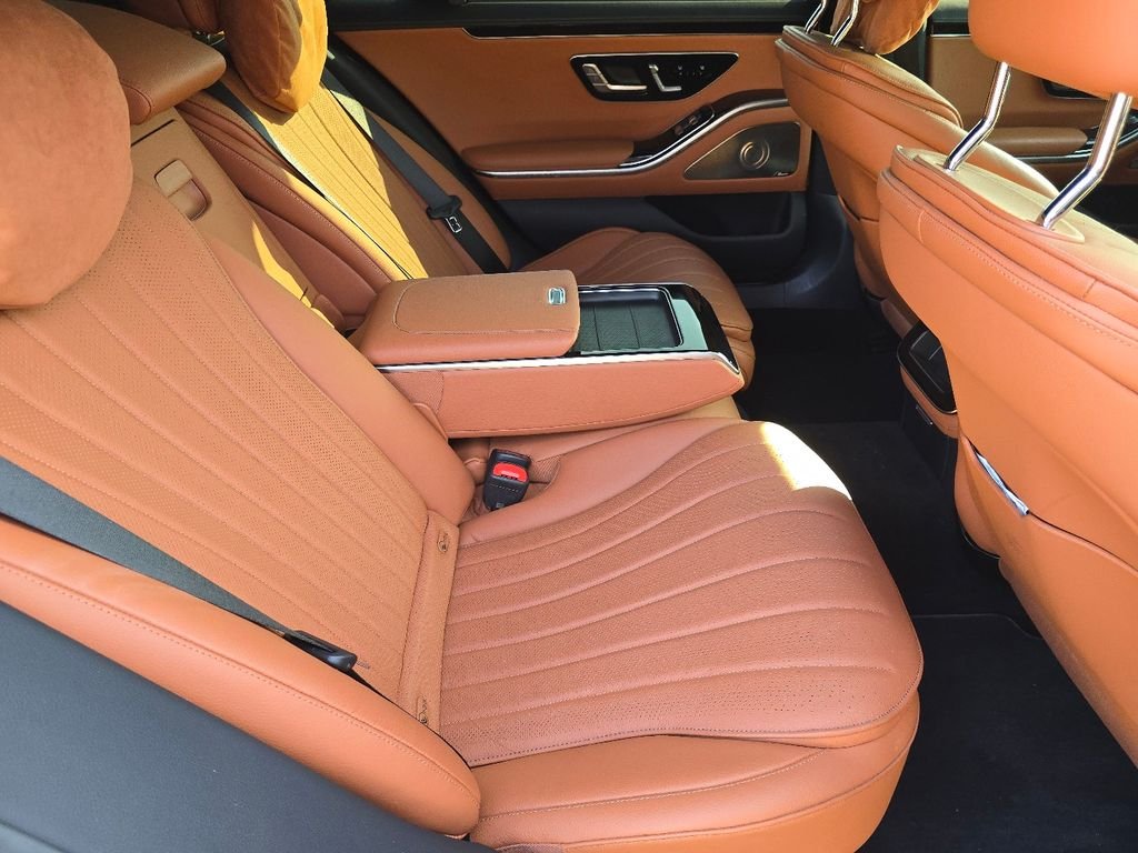 Used 2022 Black Mercedes-Benz S 500 image 18
