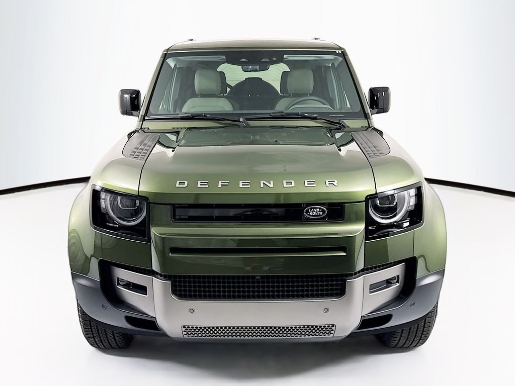 New 2026 Woolstone Green Land Rover S image 2