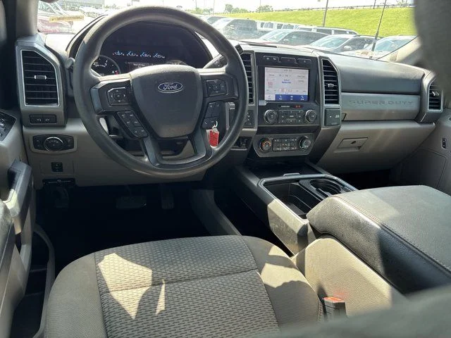 Used 2020 Black Ford XLT image 17