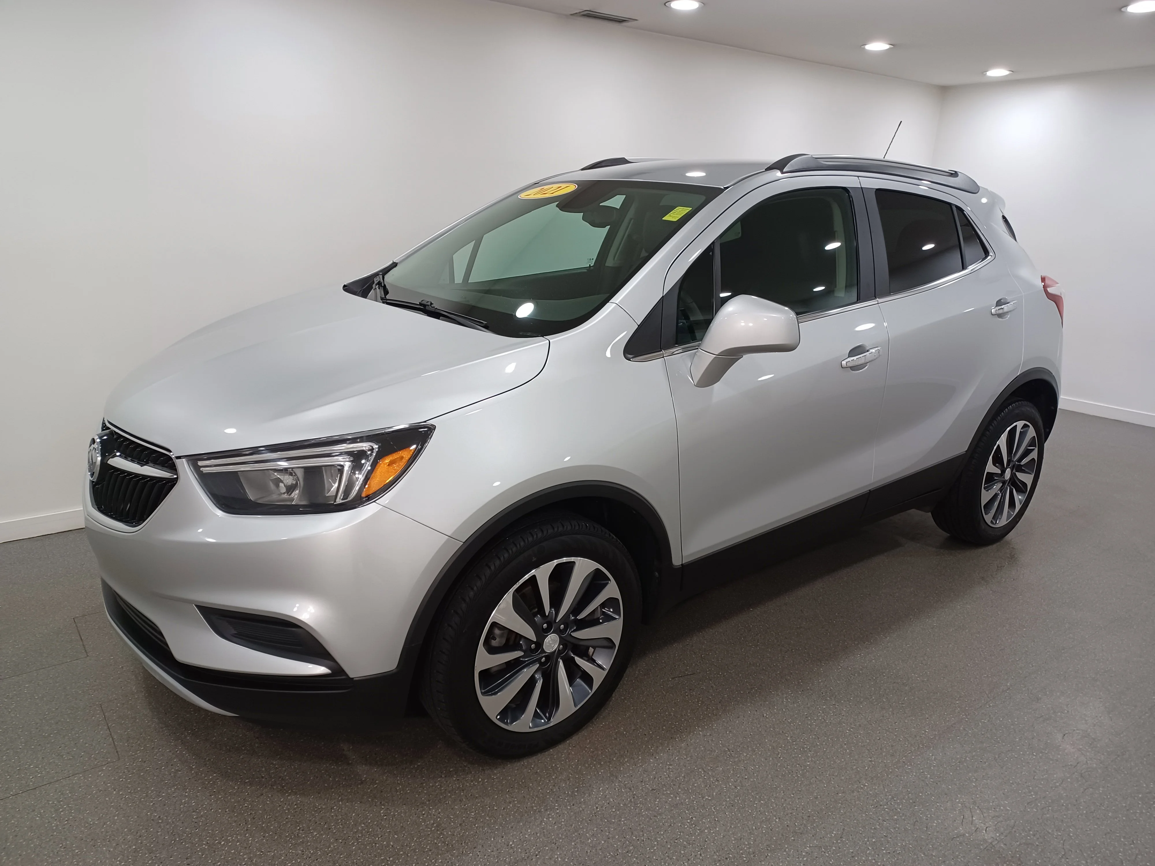 Certified Used 2021 Quicksilver Metallic Buick Preferred*Remote Start | Blind Spot Detection | Park Assist | Roof Rails image 2