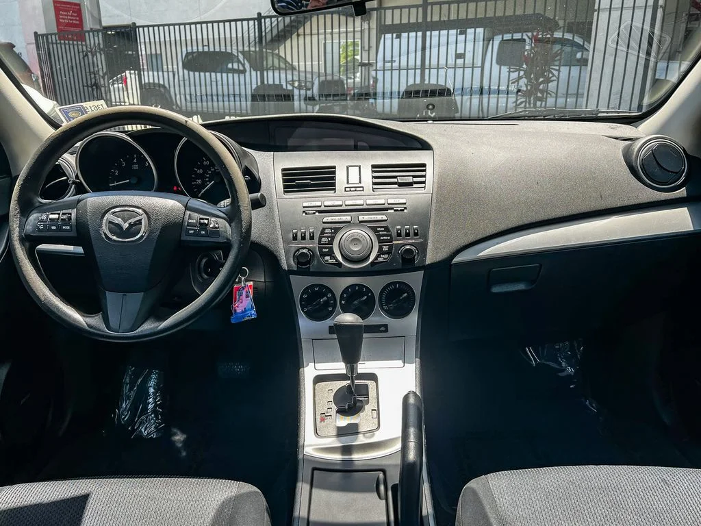 Used 2011 Black Mazda i Touring image 12