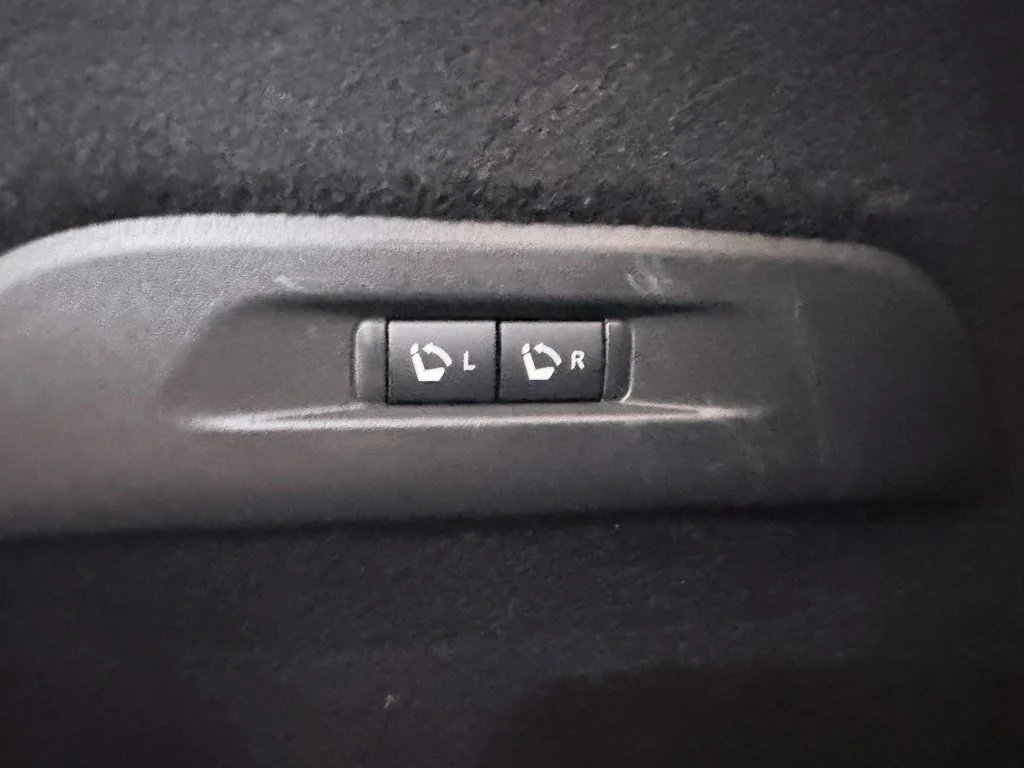 Used 2023 Blue INFINITI Sensory image 41