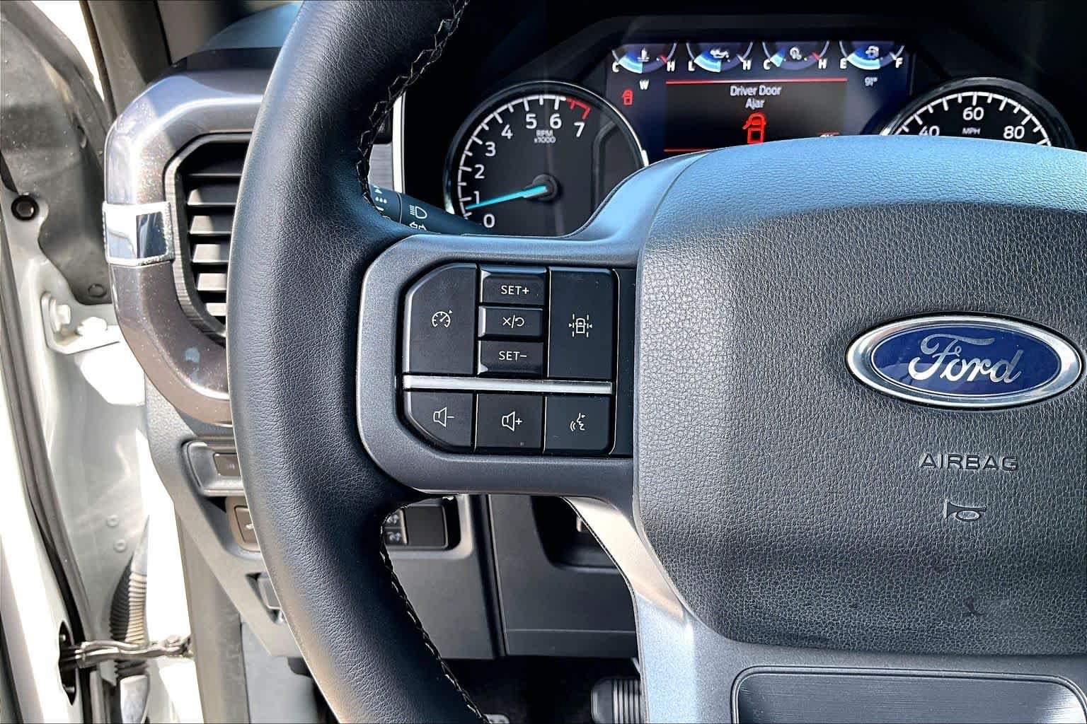 Used 2023 Oxford White Ford XLT image 24
