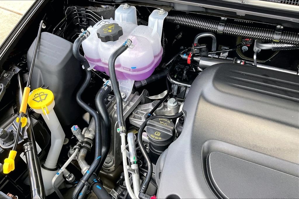 New 2026 Chrysler Pacifica Limited 4D Passenger Van