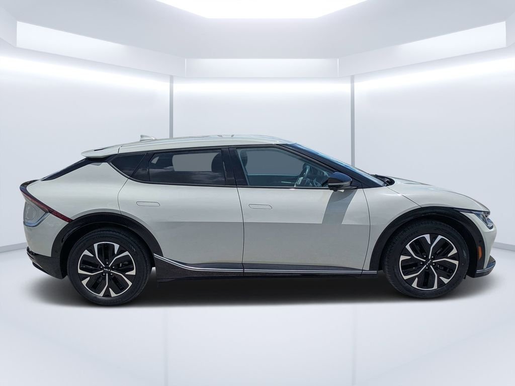 Used 2023 Kia EV6 Wind with VIN KNDC34LA7P5122660 for sale in Jacksonville, FL