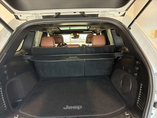 Used 2021 White Jeep Summit image 17