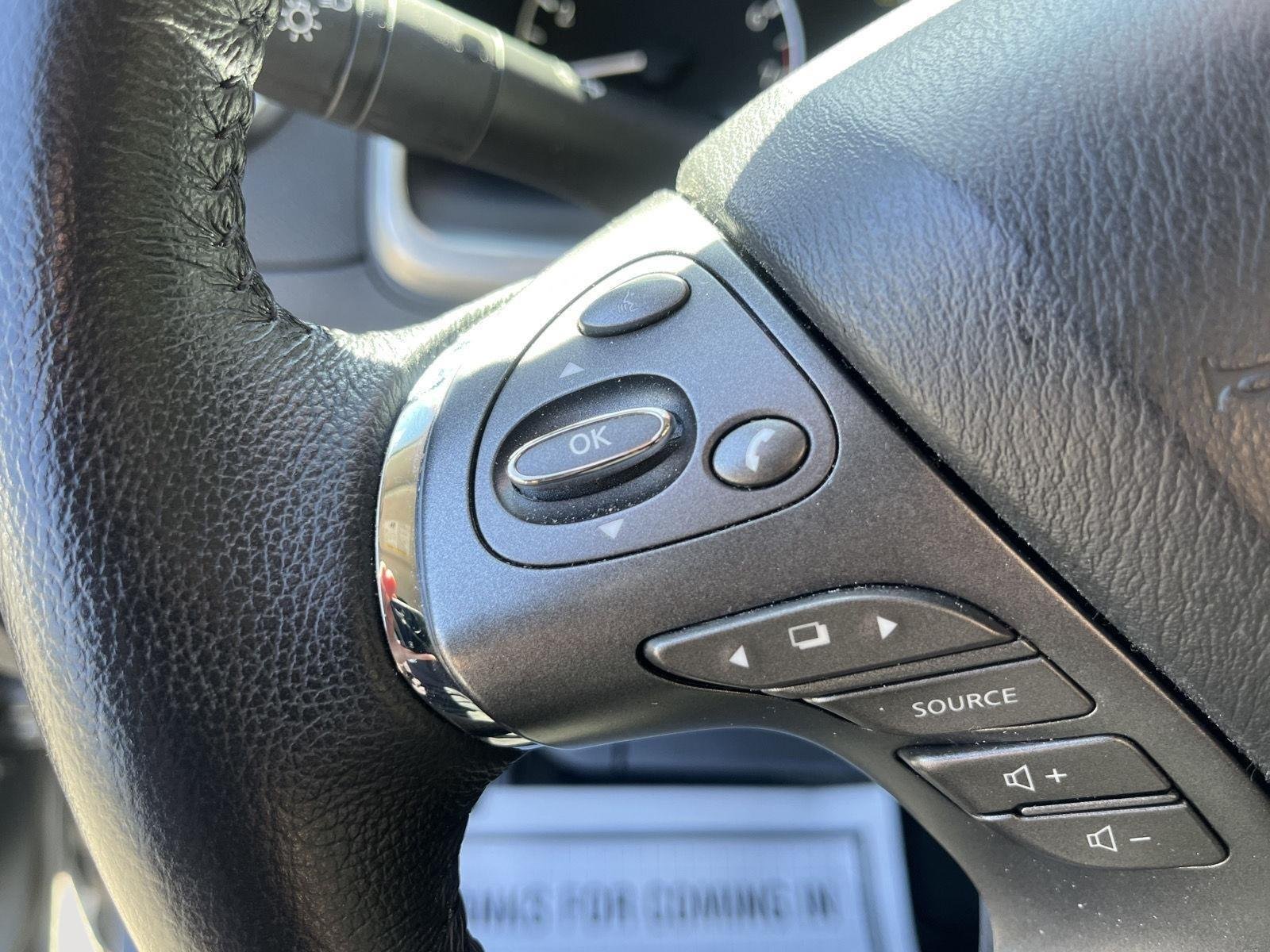 Used 2024 Boulder Gray Pearl Nissan SV image 29