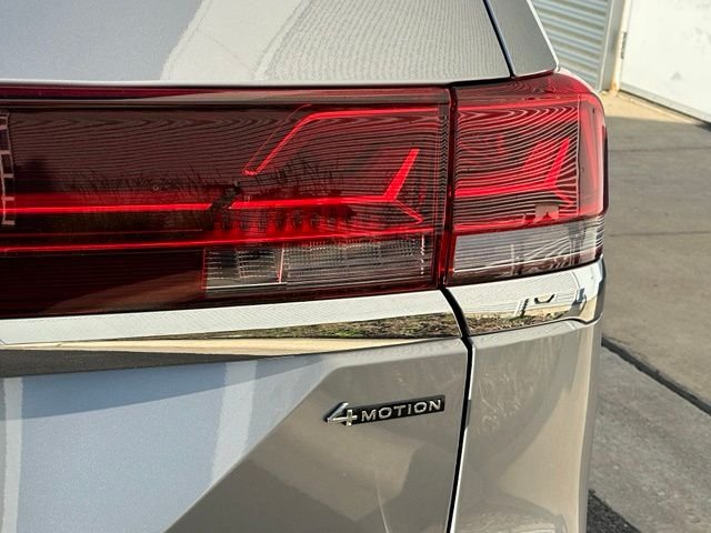 New 2026 Silver Mist Metallic Volkswagen 2.0T SE w/Technology image 14