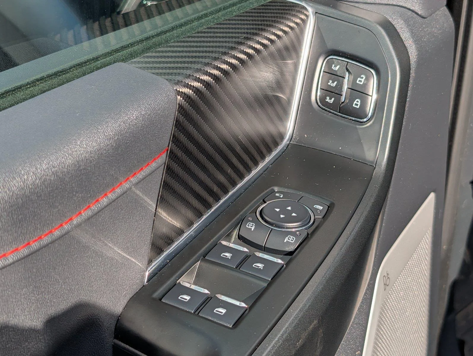Used 2025 Shelter Green Ford Raptor image 16