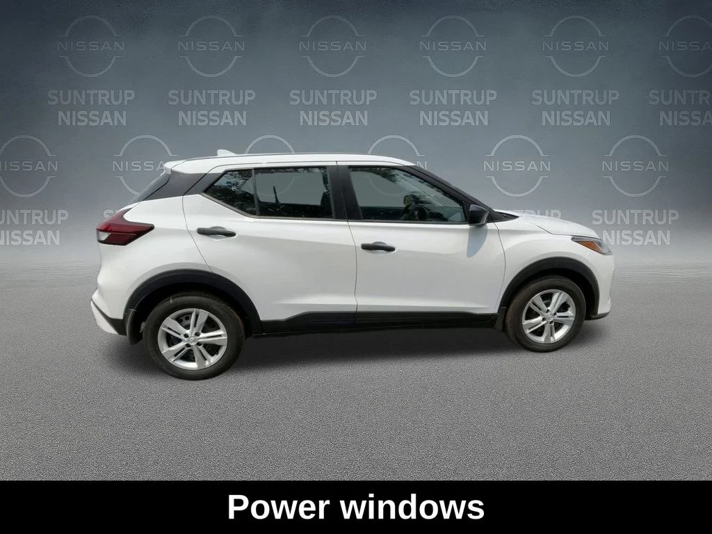 2025 Nissan KICKS PLAY Base - Photo 11