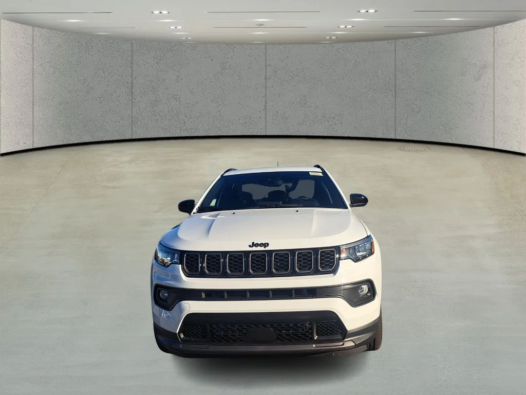 New 2026 Bright White Clear-Coat Exterior Paint Jeep Latitude image 2