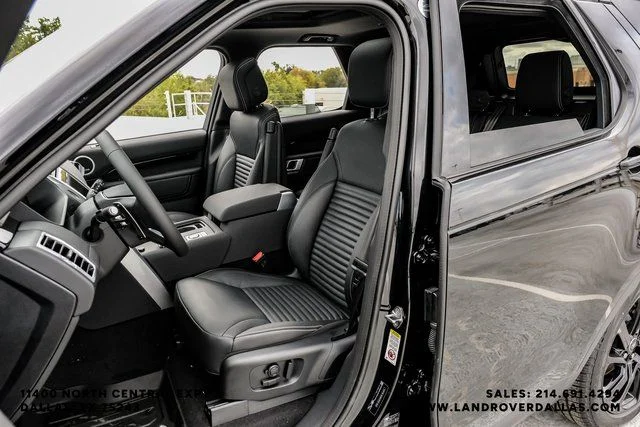 Used 2025 Santorini Black Metallic Land Rover S image 37