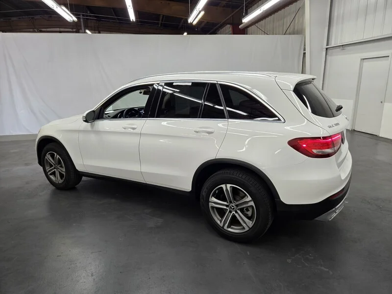 Used 2018 White Mercedes-Benz GLC 300 image 3