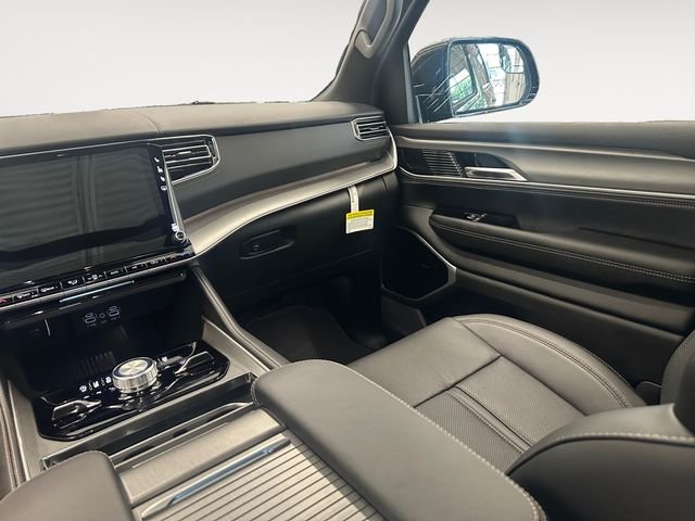 New 2026 High Gloss Black Exterior Paint Jeep Limited Reserve image 11