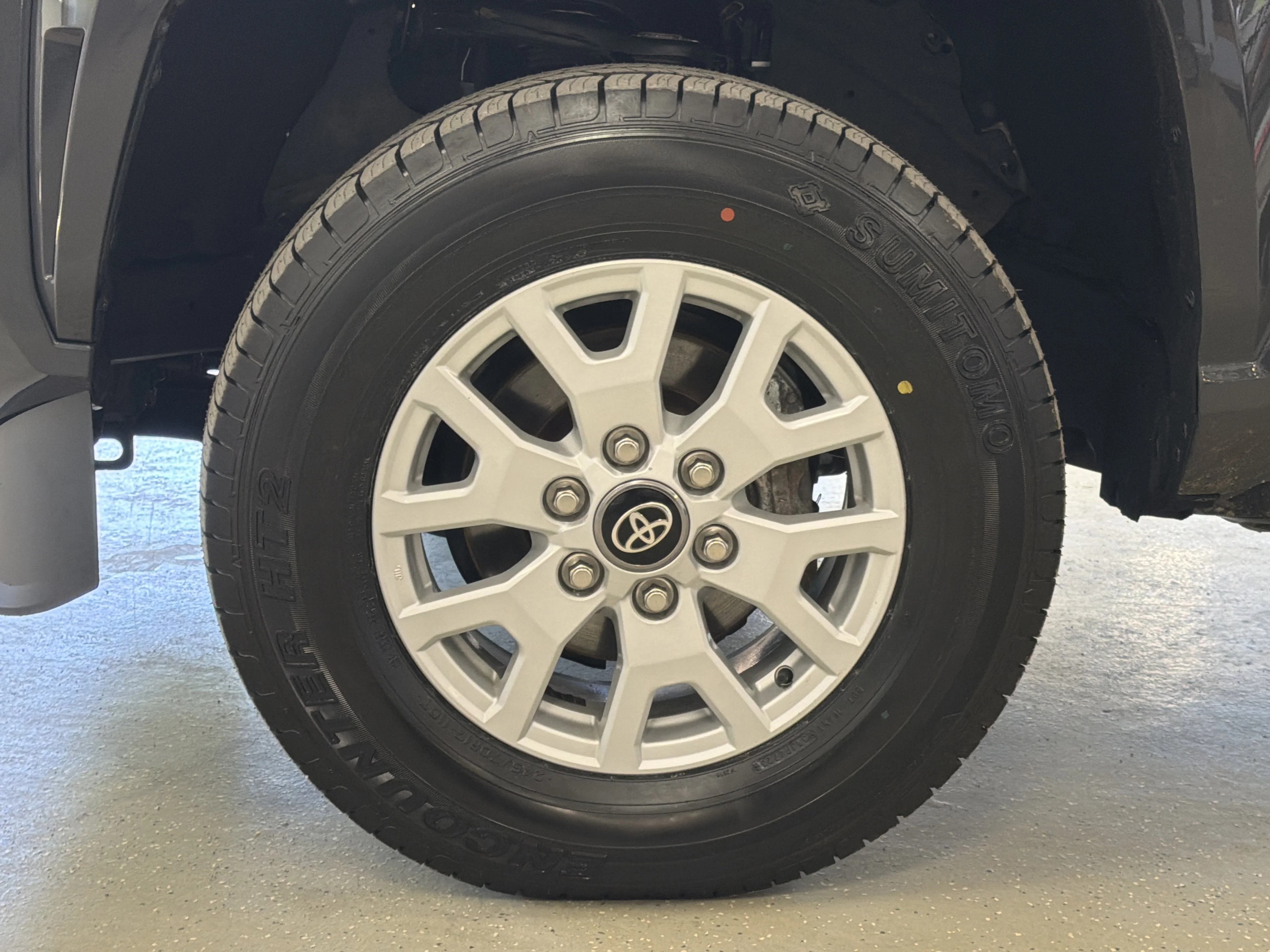 2024 Toyota Tacoma SR5 - Photo 41