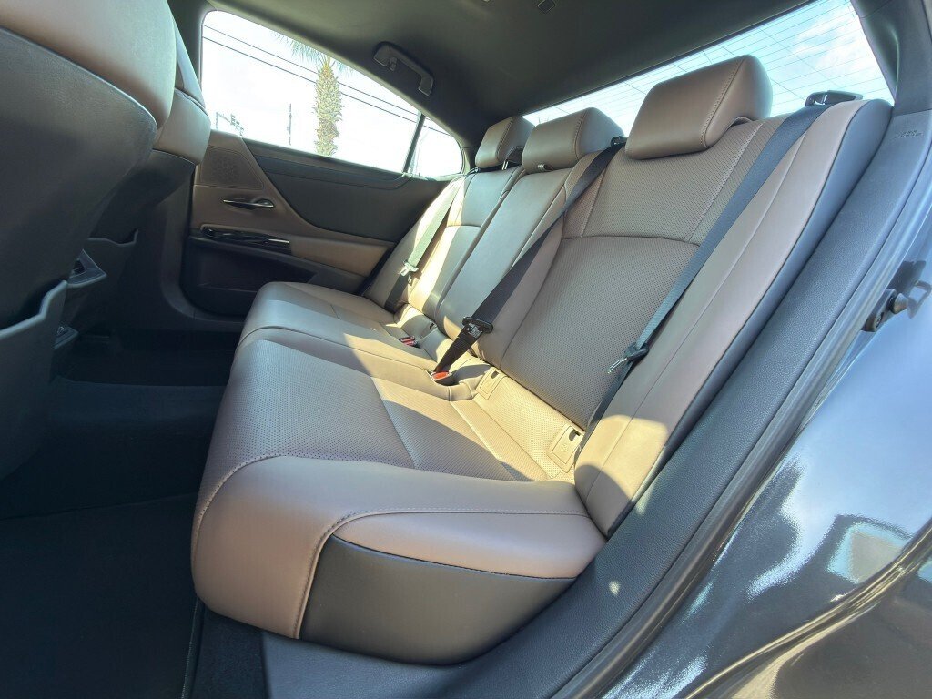 Used 2025 CLOUDBURST Lexus Base image 13