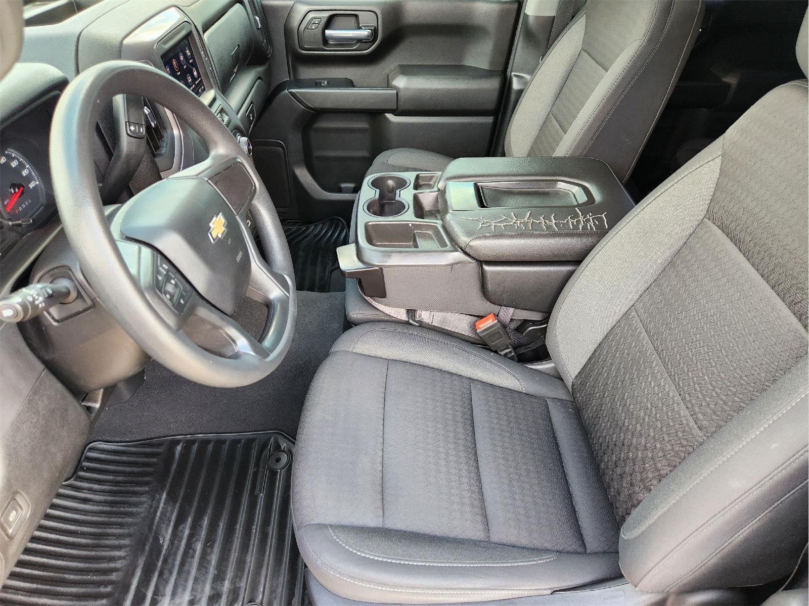 2023 Chevrolet Silverado 1500 photo 10 of 30