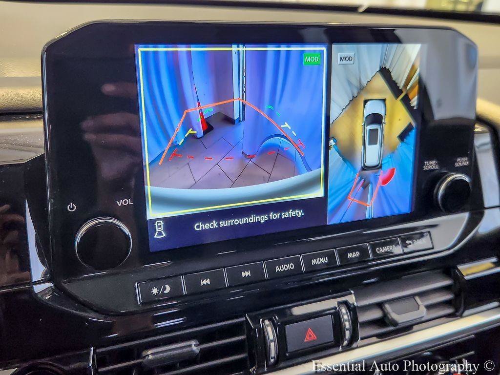 Used 2025 Gun Metallic Nissan SL image 14