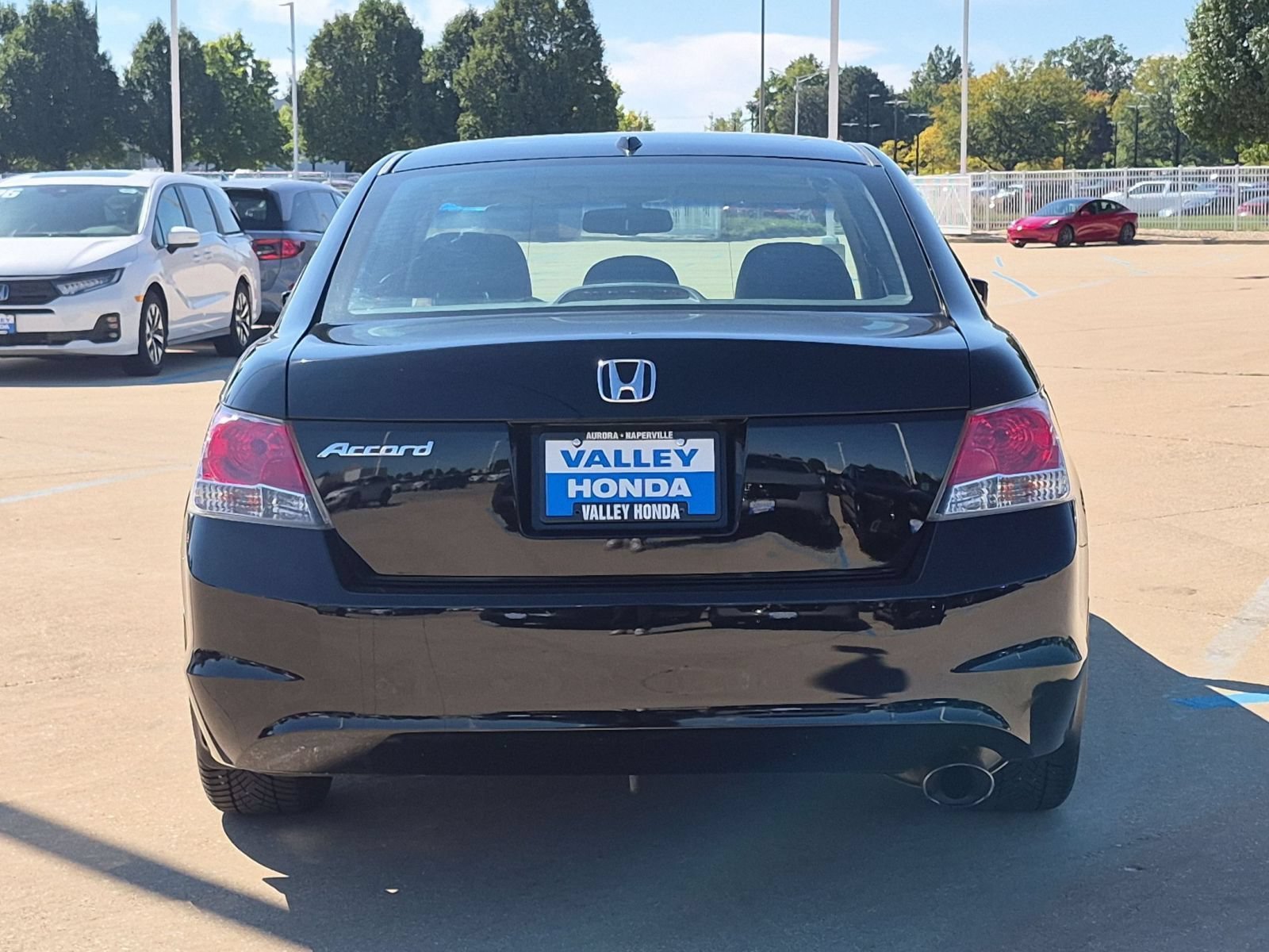 Used 2010 Crystal Black Pearl Honda EX-L Sedan image 7